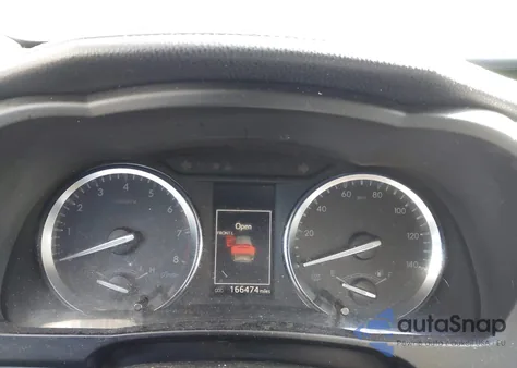 2014 Toyota Highlander Xle V6 z USA, uszkodzony, nr VIN 5TDJKRFH4ES014732